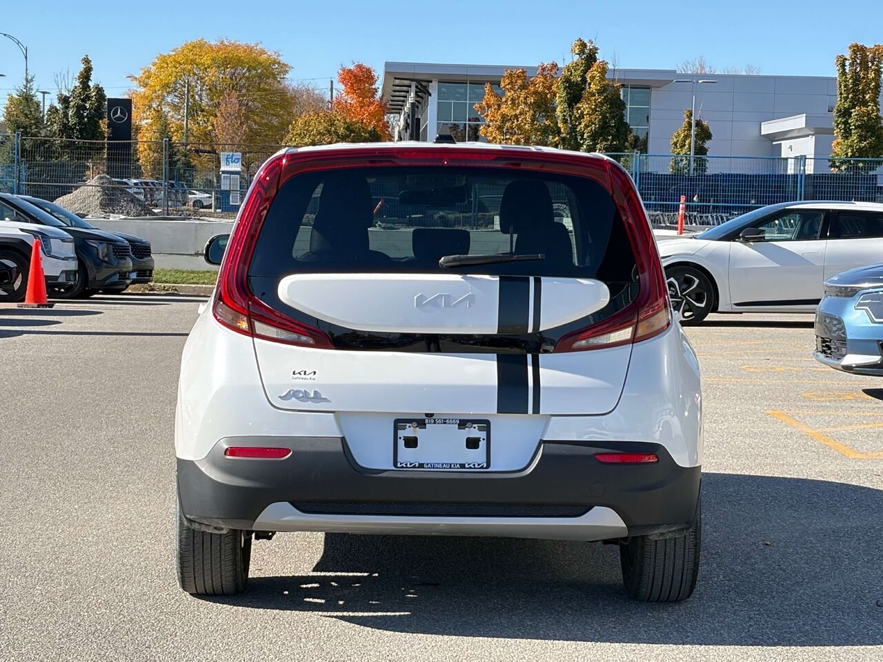 2022 Kia Soul White Gatineau - photo #4