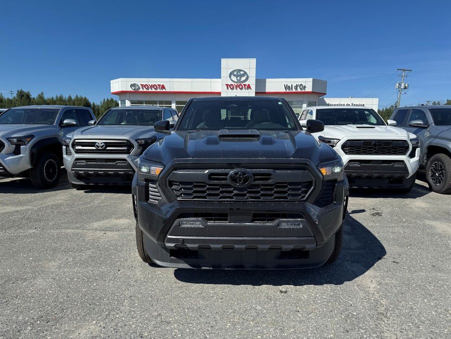 Toyota Tacoma Double Cab 4x4 BA emp. court 2026 2026 Noir