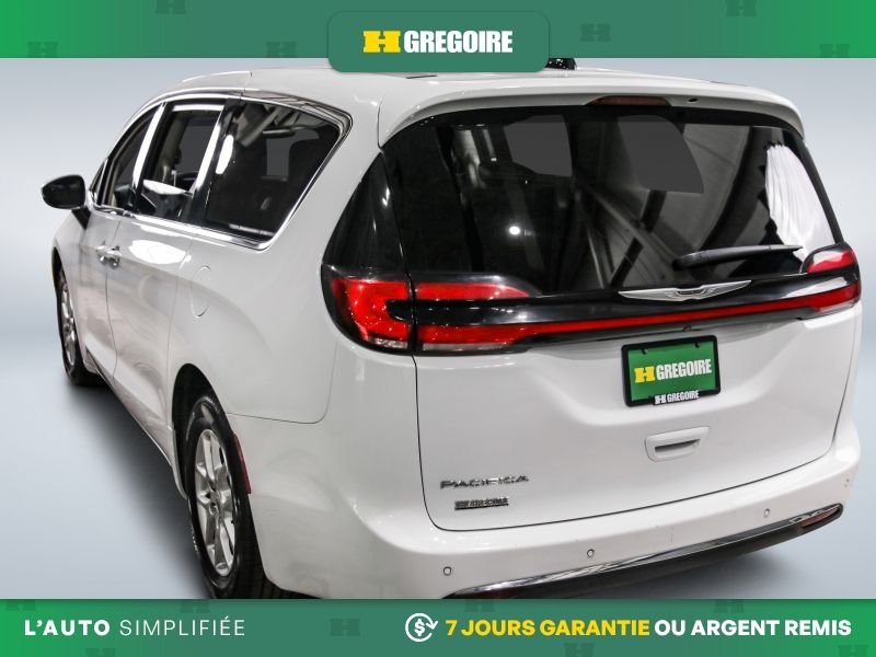 2023 Chrysler Pacifica White Blainville - photo #4
