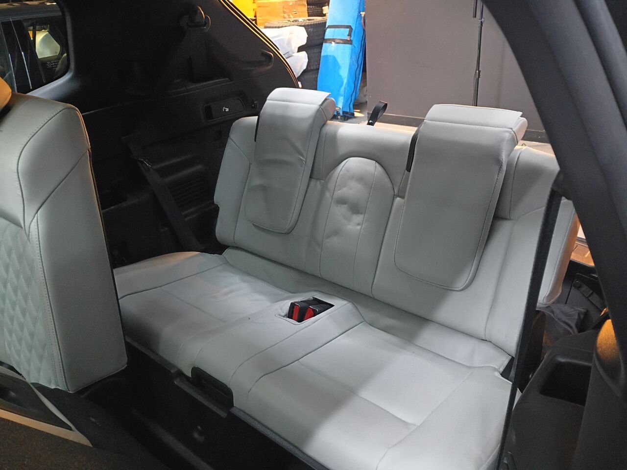 2023 Mitsubishi Outlander Plug-In Hybrid Black Blainville - photo #13