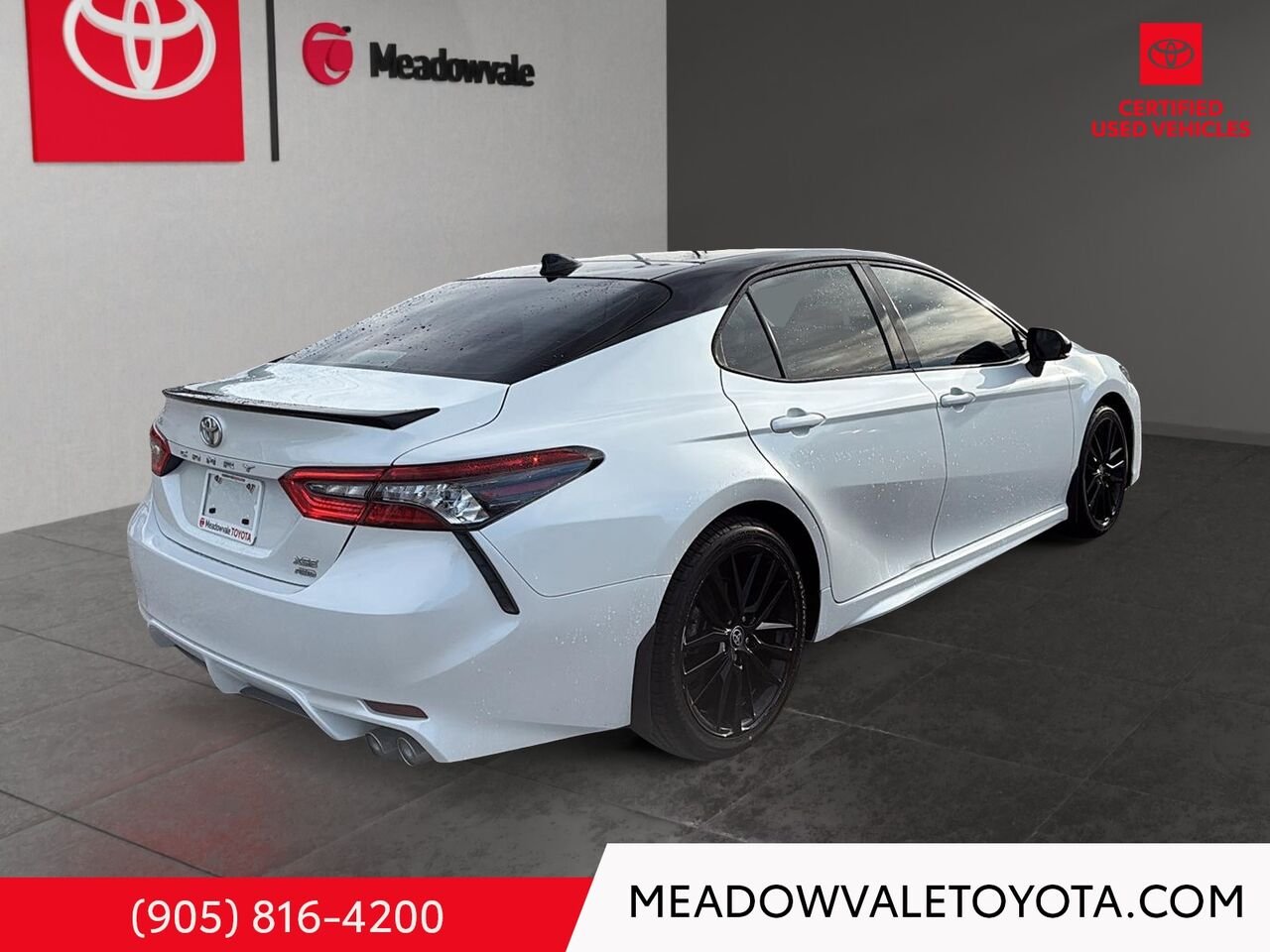 2023 Toyota Camry One Owner 4 New Tires White Mississauga - photo #3
