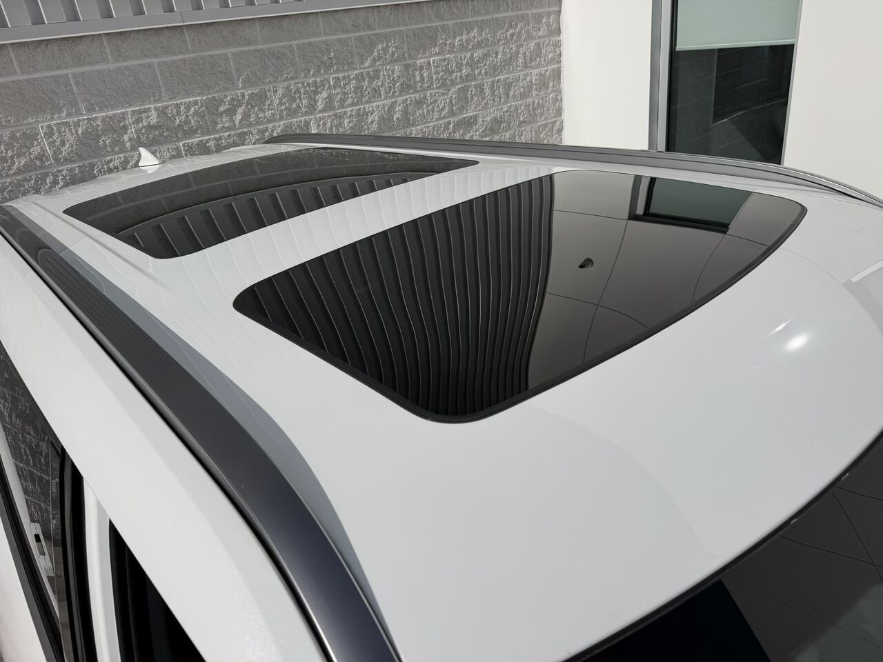 2025 Kia EV9 Land AWD White Laval - photo #12