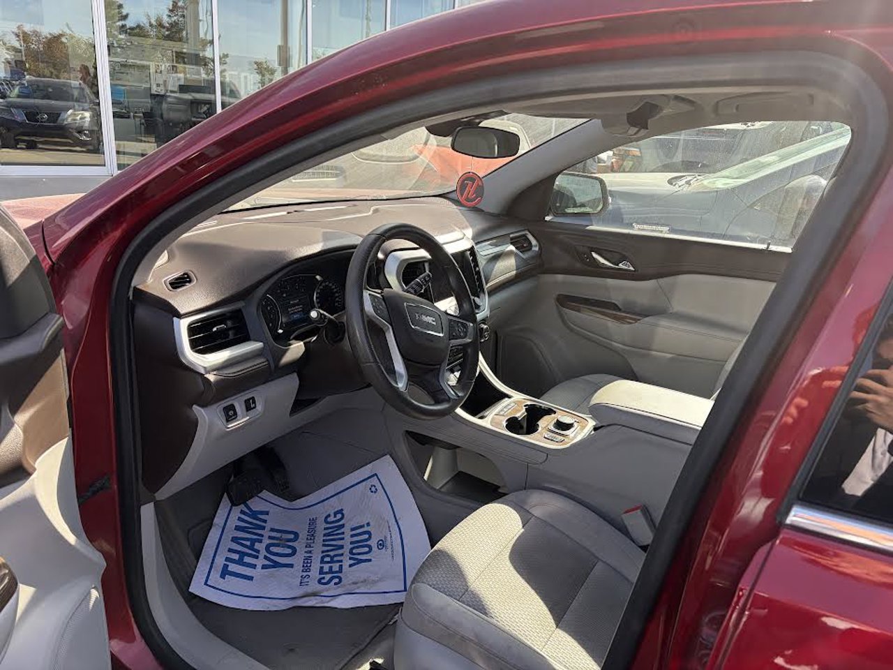 2023 GMC Acadia AWD 4dr SLE Red Sherwood Park - photo #6