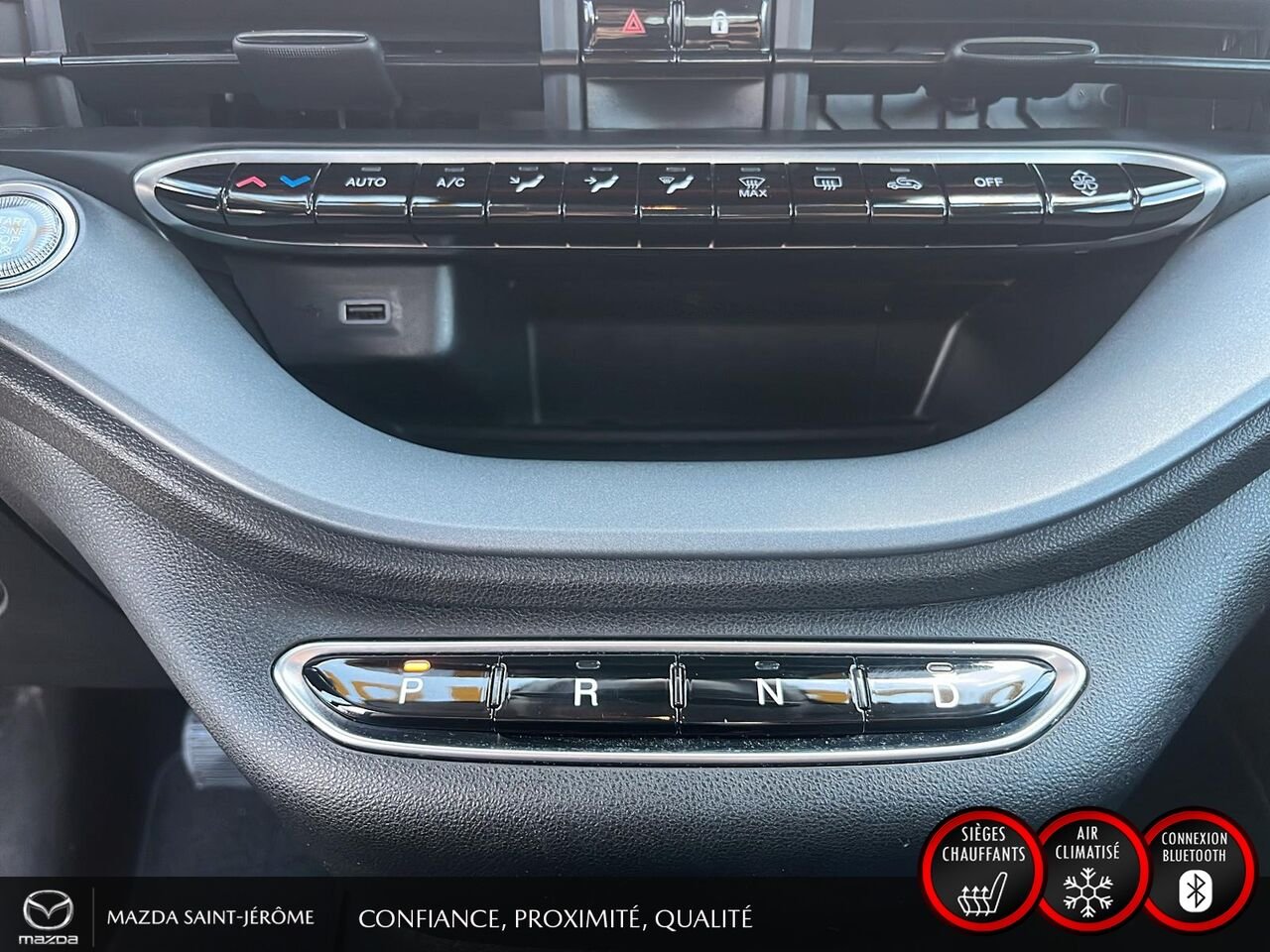 2024 FIAT 500e Édition (RED) | 100 % ÉLECTRIQUE | NAVIGATION | CAMÉRA DE RECUL | CARFAX VIERGE White Saint-Jérôme - photo #18
