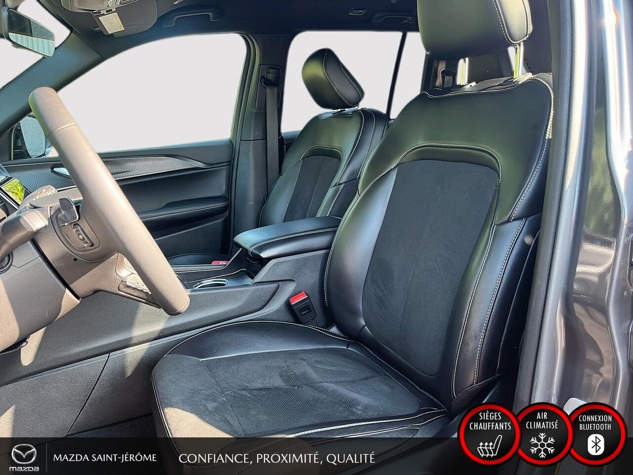 Jeep Grand Cherokee Altitude | GROUPE REMORQUAGE | CUIR | 2025 Gris Saint-Jérôme - photo #16