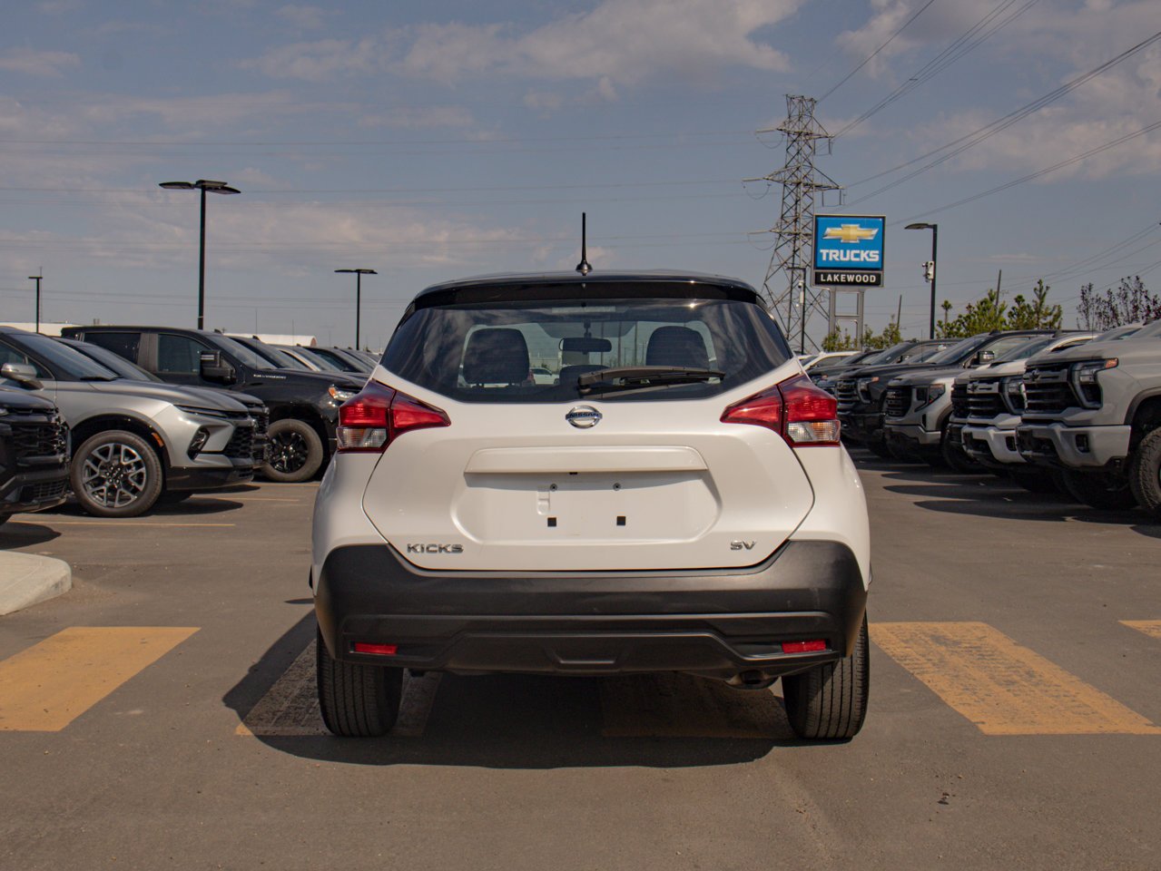 2019 Nissan Kicks SV FWD White Sherwood Park - photo #8