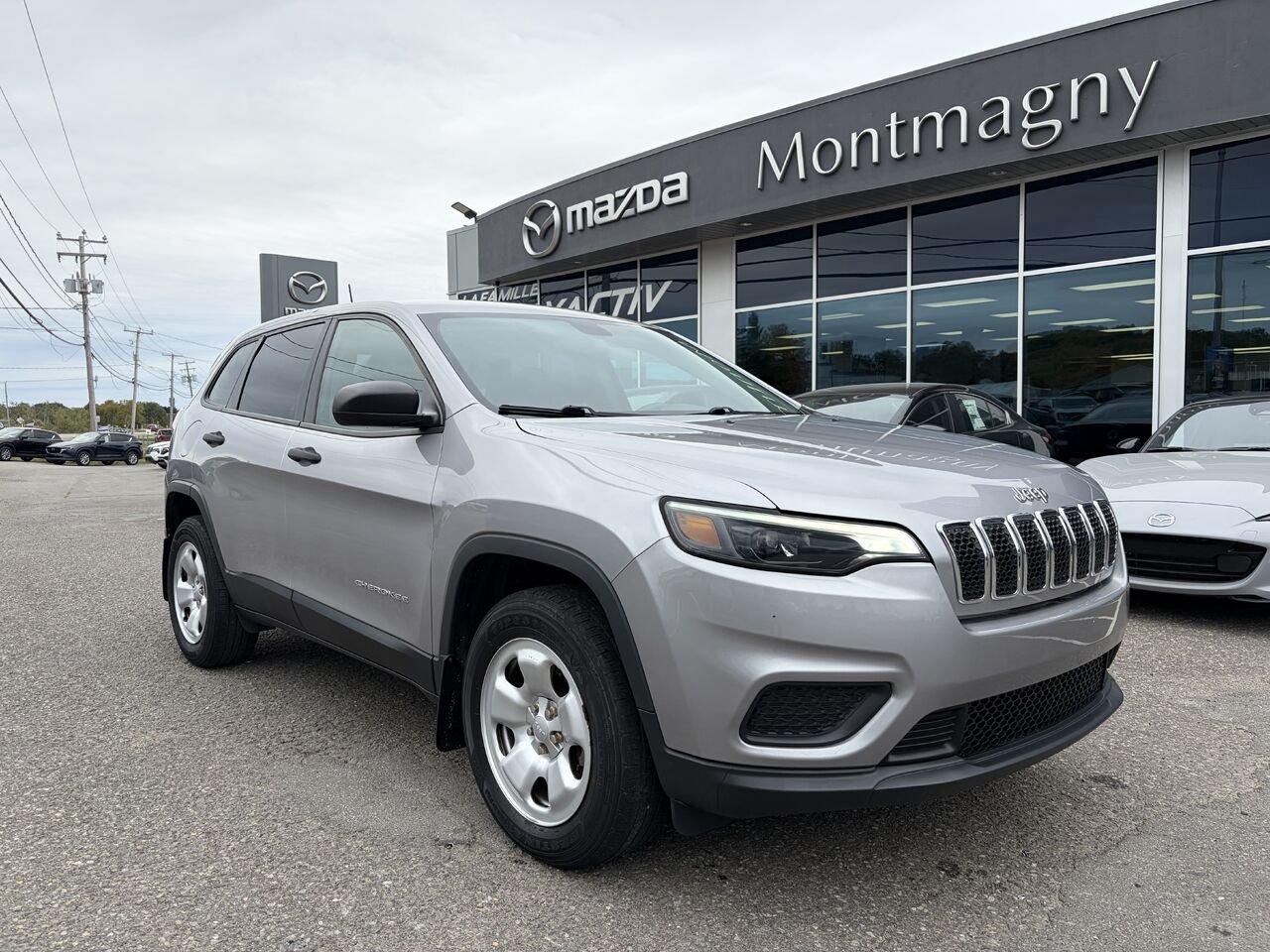 2019 Jeep Cherokee Sport 4x4 Silver Montmagny - photo #0