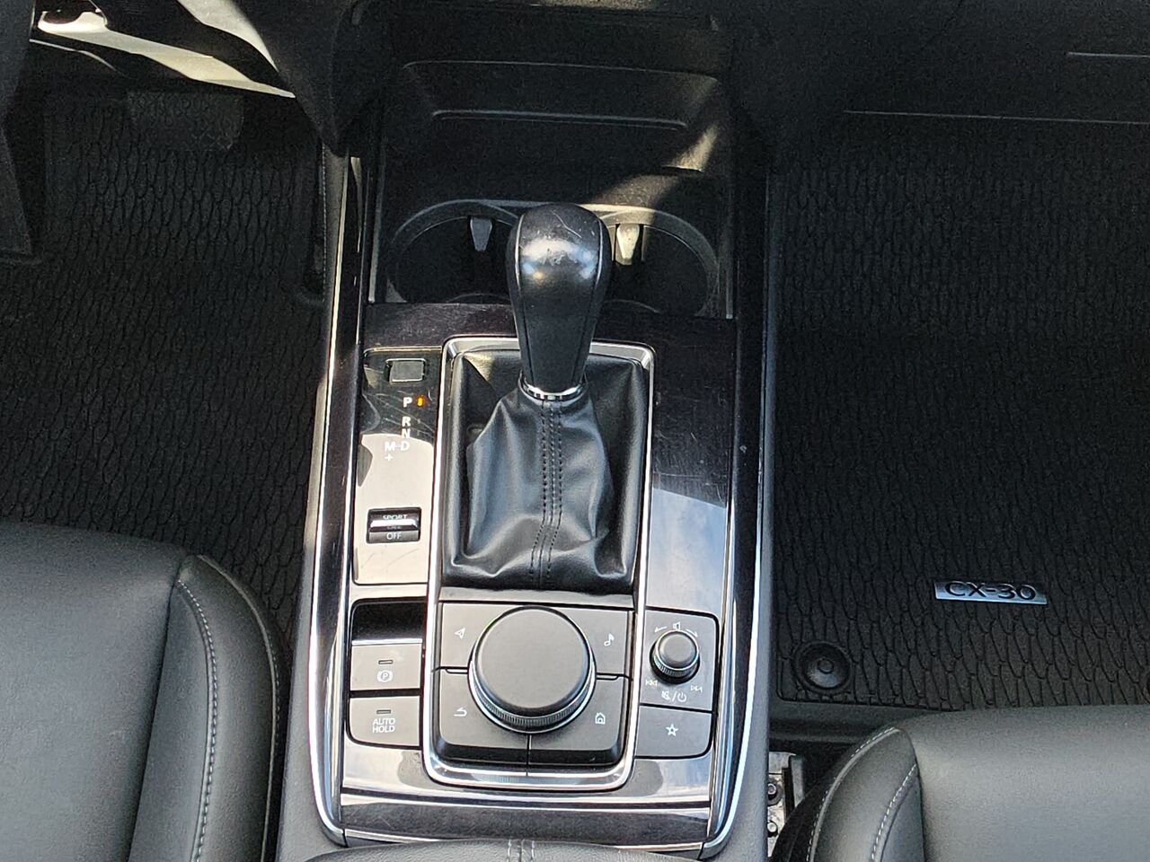 Mazda CX-30 GS TI, COMMANDE AUDIO AU VOLANT, VOLANT CHAUFFANT 2023 Gris Val-David - photo #21