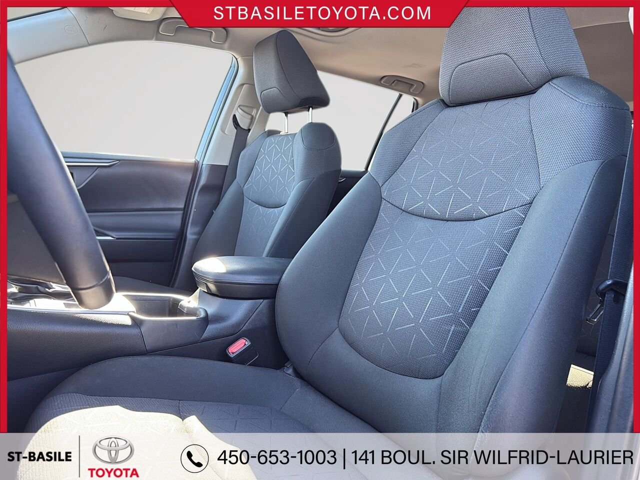 2024 TOYOTA RAV4 Blue Saint-Basile-le-Grand - photo #11