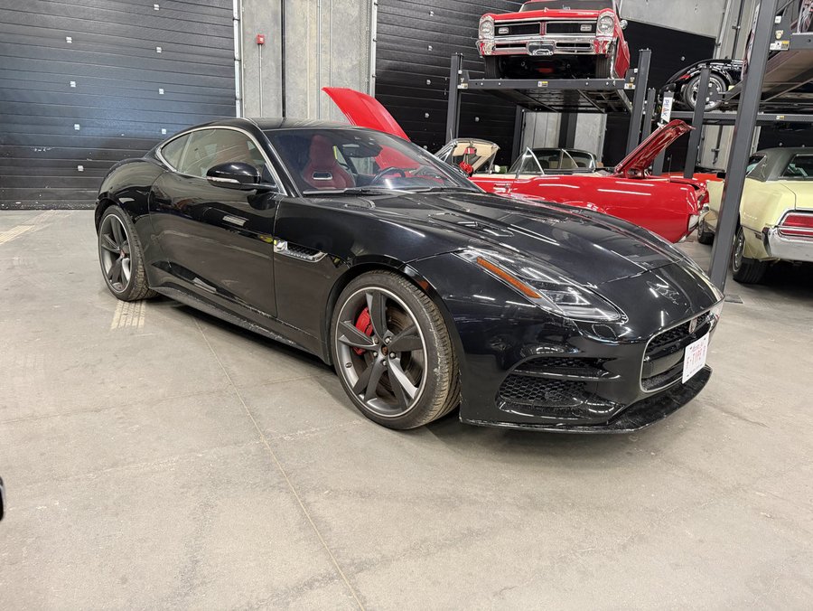 2018 Jaguar F-TYPE 2018 Black