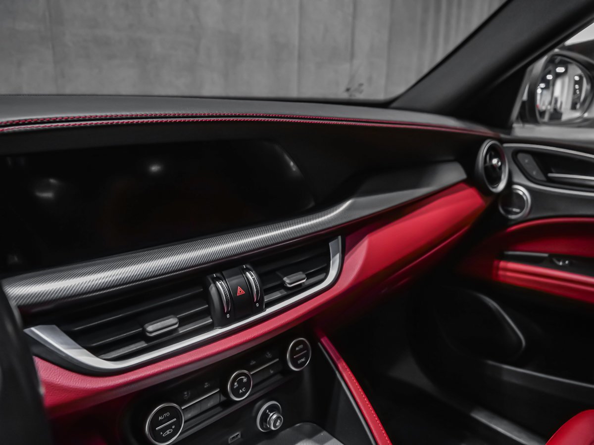 2020 Alfa Romeo Stelvio TI SPORT ASSIST CONDUITE HARMAN KARDON ROUES 20po White Montreal - photo #11
