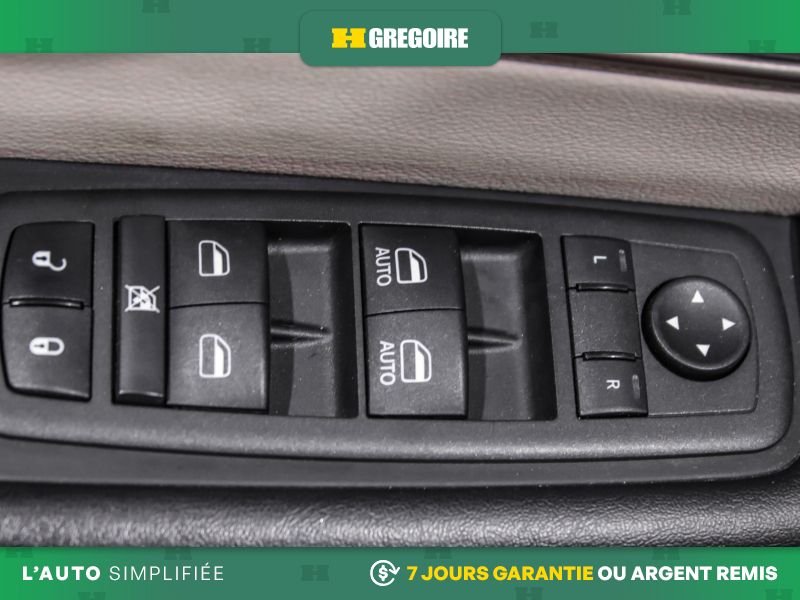 2022 Chrysler Grand Caravan Black Blainville - photo #13