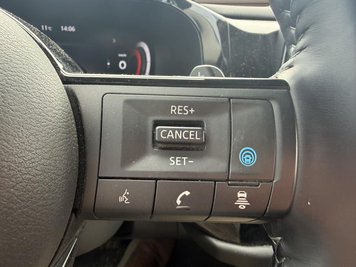Nissan Pathfinder 2023 Gris  - photo #9