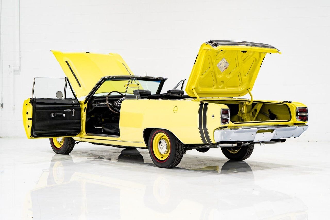 Dodge Dart *PRIX EN USD* GTS Conv Matching #s 340 cu in With Original Built Sheet 1968 Jaune Montréal - photo #92