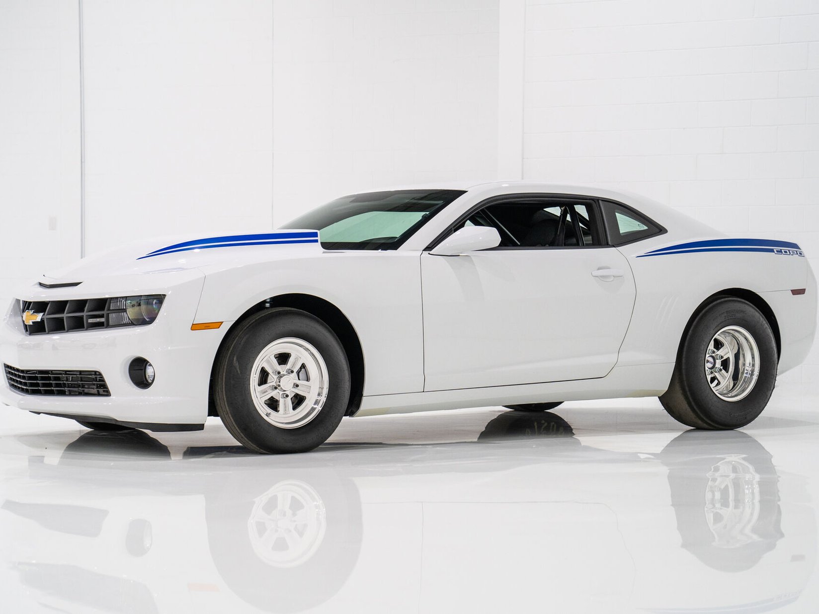 Chevrolet COPO Camaro 327 #15 of 69 1 of 20 Voiture D'accélération d'usine / Exemple Neuf Jamais Couru **PRIX EN USD** 2012 Blanc Montréal - photo #19