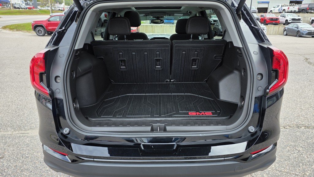 2024 GMC Terrain SLE Elevation AWD Black Mont-Laurier - photo #9