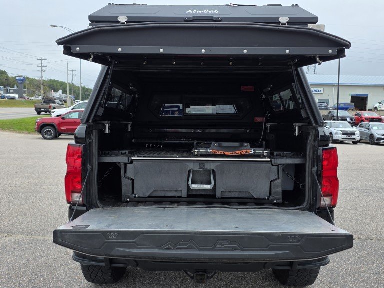 Chevrolet Colorado ZR2 Bison Alu-Cab Overland AEV 2025 Noir Mont-Laurier - photo #12