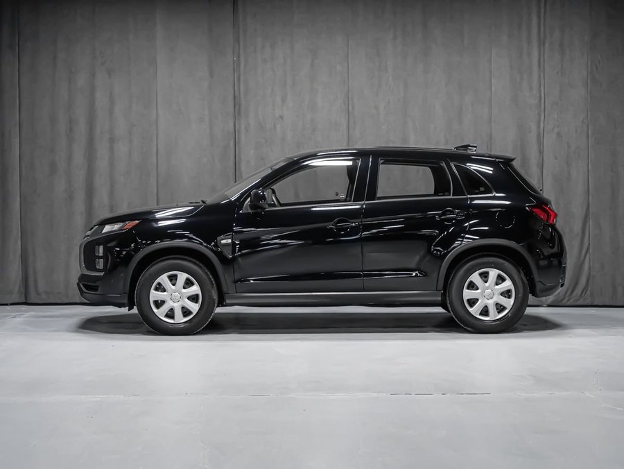 2027 Mitsubishi RVR ES Labrador Black