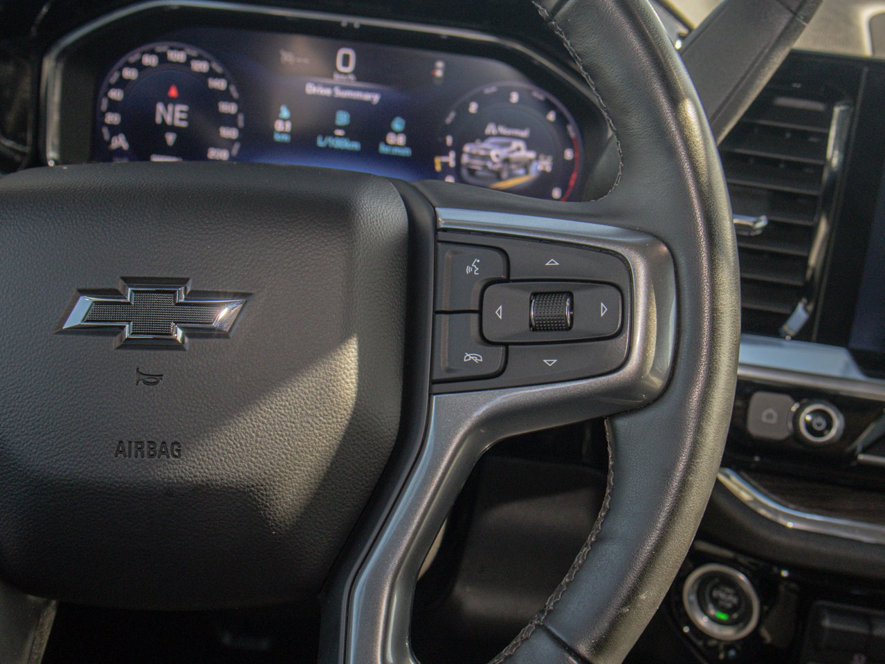 2024 Chevrolet Silverado 2500HD 4WD Crew Cab 159 LT Black Sherwood Park - photo #25