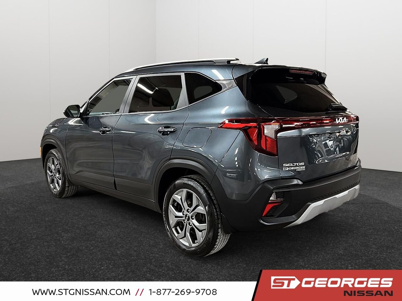 2024 Kia Seltos Grey Saint-Georges - photo #3