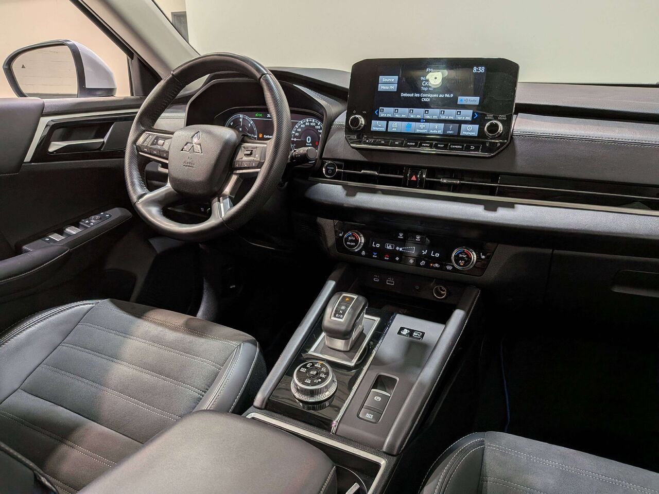 Mitsubishi Outlander PHEV 2025 Blanc Val-David - photo #22