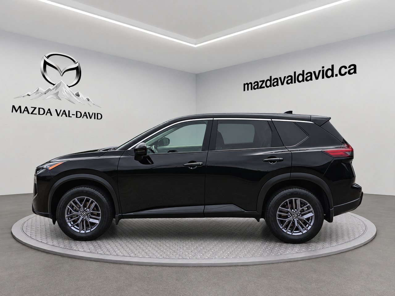 2024 Nissan Rogue S Black Val-David - photo #2