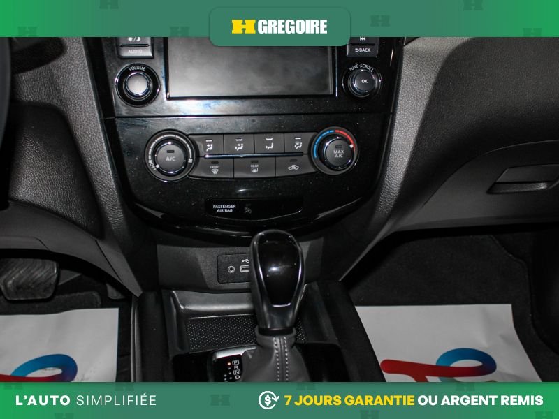 2023 Nissan Qashqai White Blainville - photo #18
