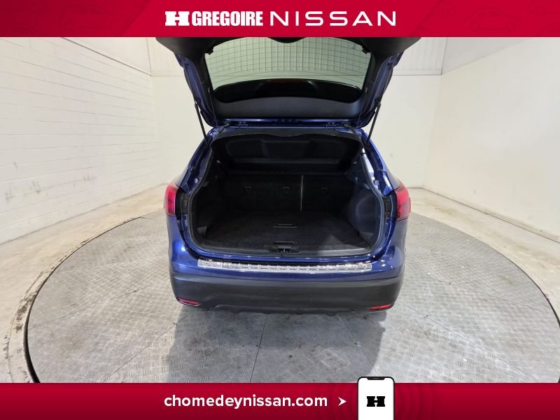 Nissan Qashqai CR7320 | SL AWD Cuir Toit Bancs Chauffants À Partir 2.99% 2018 Bleu Laval - photo #27