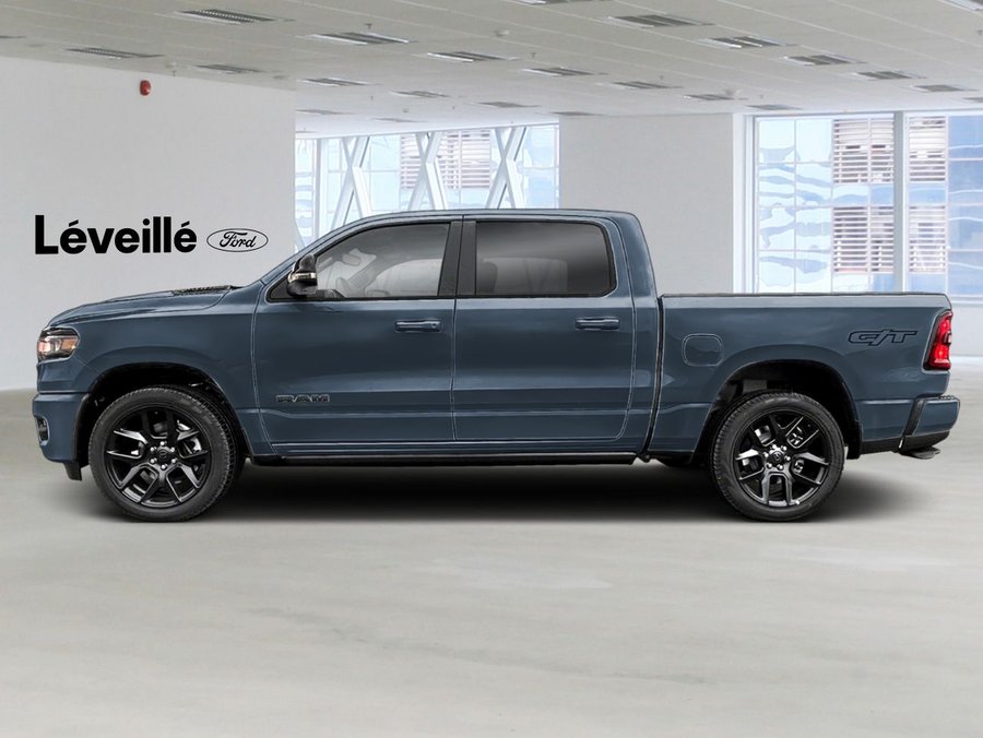 2026 RAM 1500 Sport cabine d'équipe 4x4 caisse de 5 pi 7 po Forged Blue Metallic