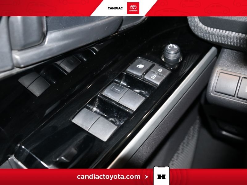 2023 Toyota BZ4X White Saint-Eustache - photo #22