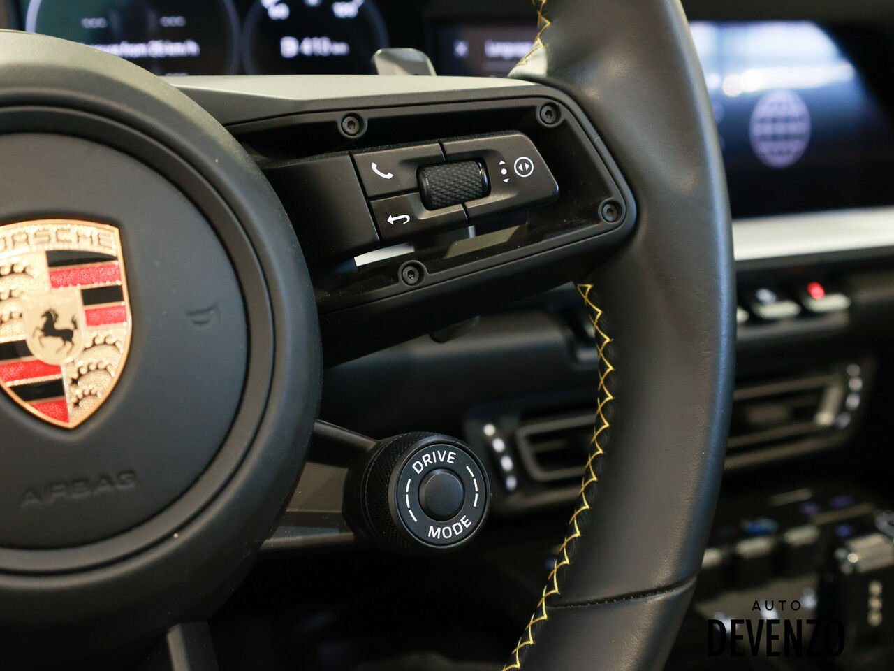 2023 Porsche 911 Grey Saint-Eustache - photo #19