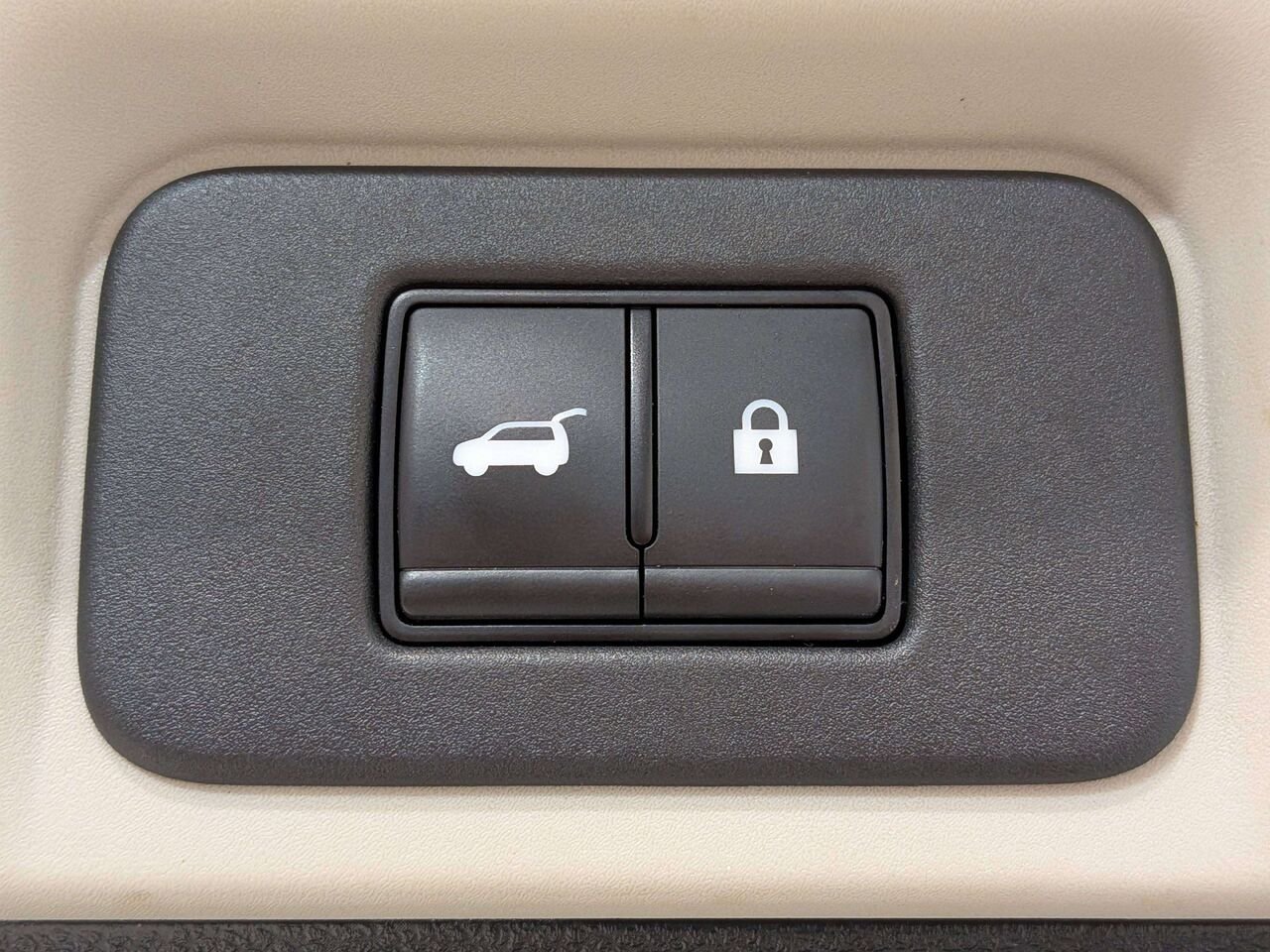 2023 Nissan ARIYA PLATINUM+ e-4ORCE AWD Black Val-David - photo #9
