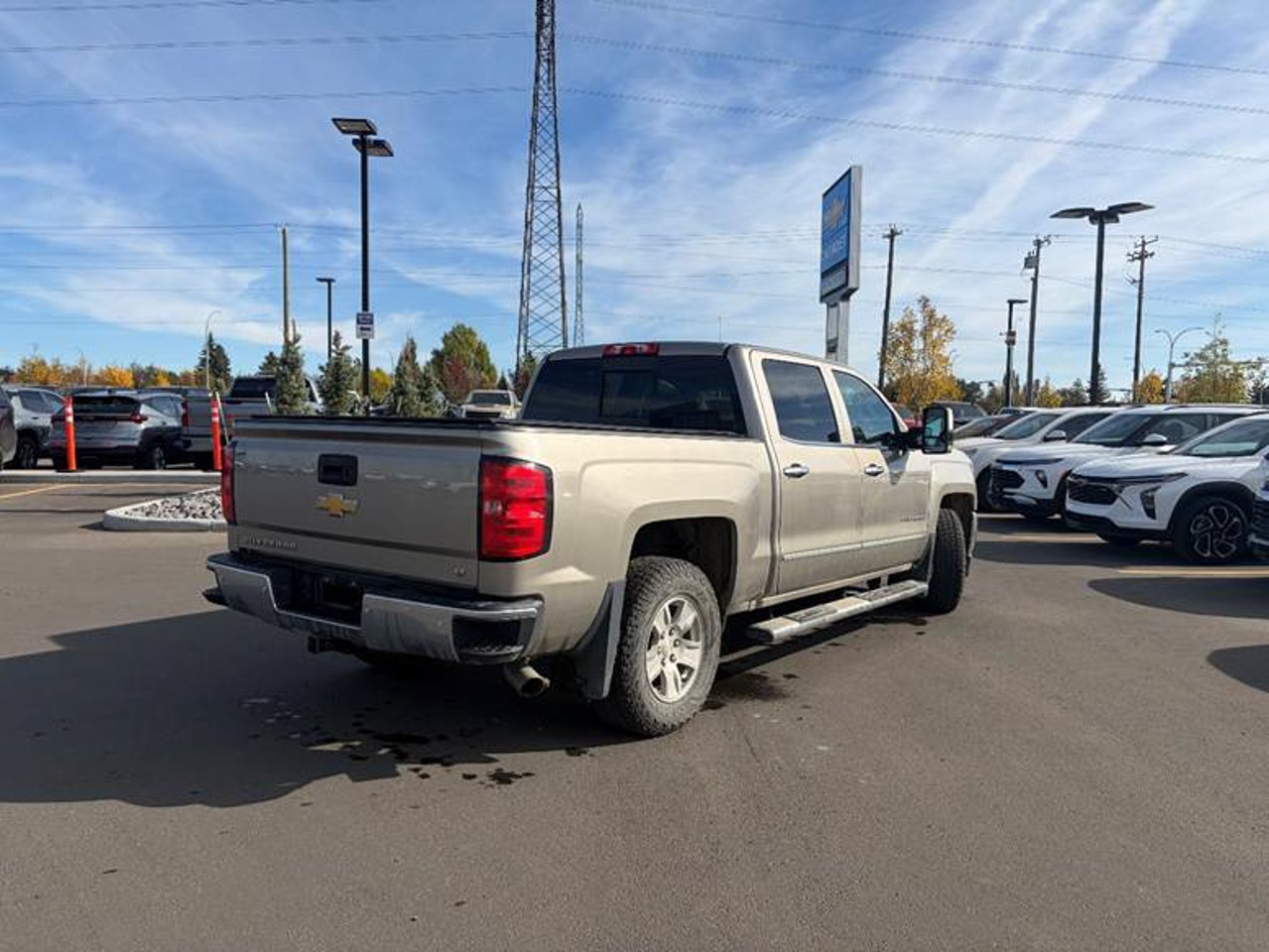 2016 Chevrolet Silverado 1500 4WD Crew Cab 143.5 LT w/1LT Special Paint Sherwood Park - photo #4