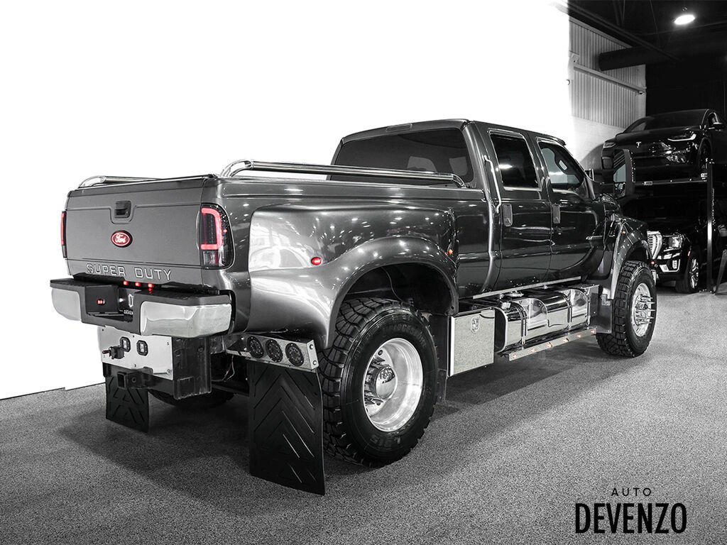 2016 Ford F-650 Grey Saint-Eustache - photo #2