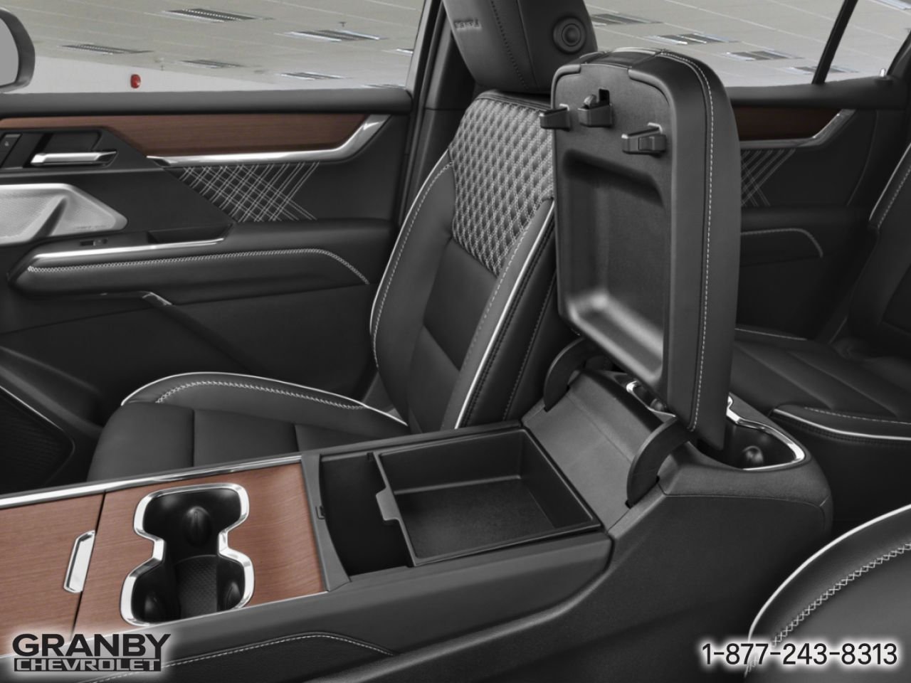 GMC Acadia ACADIA AWD DENALI ULTIMATE (5SD) | 27-0327 2027 BLANC GLACIER, TRIPLE COUCHE Granby - photo #9