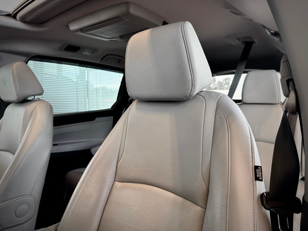 2018 Honda Odyssey Blue Notre-Dame-des-Prairies - photo #17