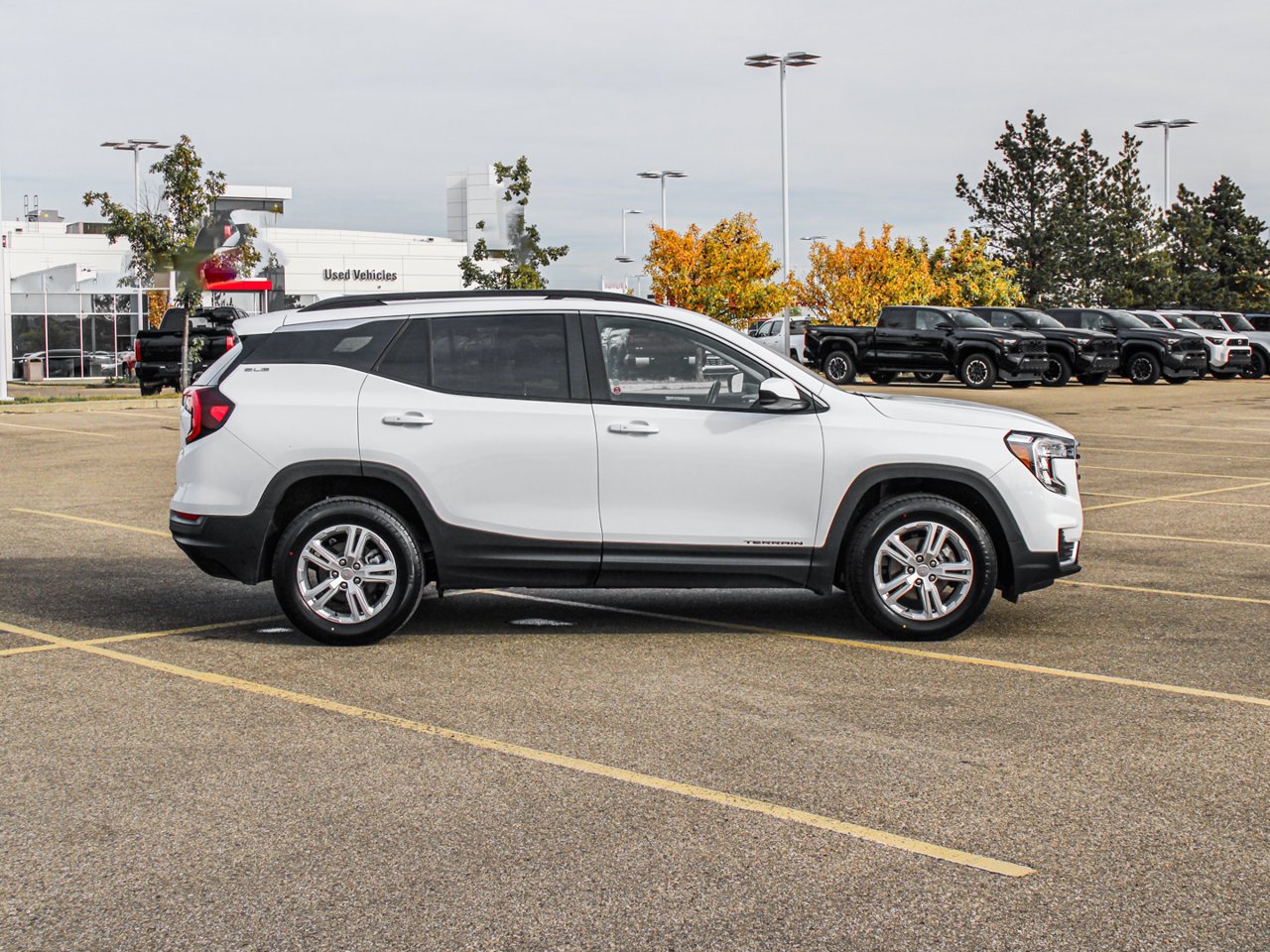 2024 GMC Terrain AWD 4dr SLE White Sherwood Park - photo #9