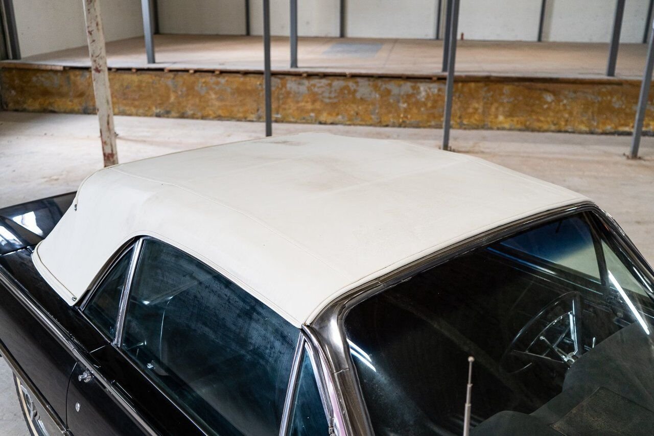 Ford Thunderbird **PRICE IN USD** Roadster project car Extremely rare 1962 Noir Montréal - photo #35