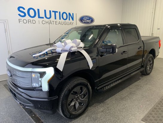 Ford F-150 Lightning LARIAT cabine SuperCrew 4RM caisse de 5,5 pi 2024 Noir