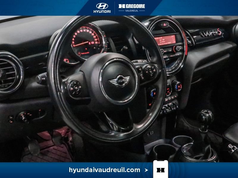 2015 Mini Cooper Beige Laval - photo #15