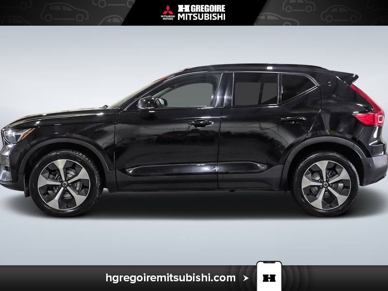 2023 Volvo XC40 2023 Black