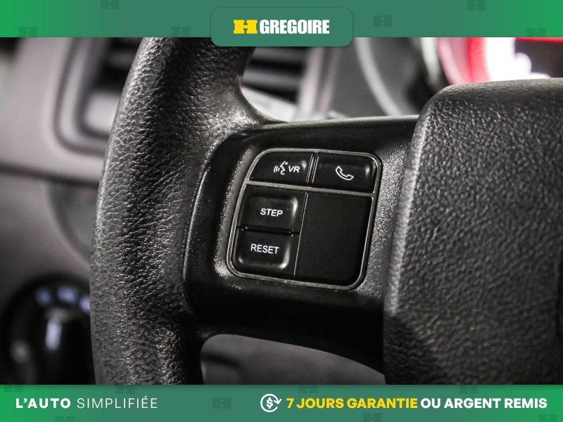 2019 Dodge GR Caravan Blue Saint-Eustache - photo #19
