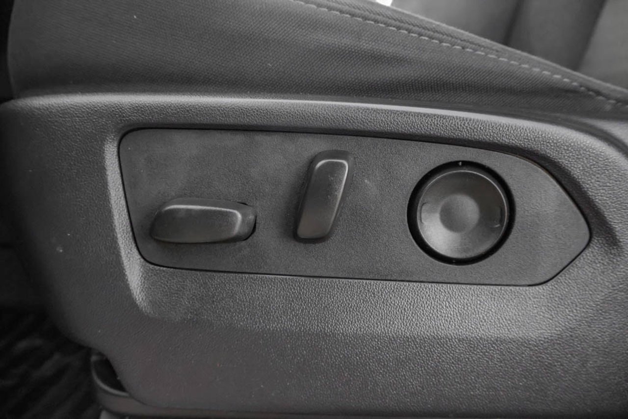 2024 GMC Sierra 1500 4WD Crew Cab 157 Elevation White Sherwood Park - photo #14
