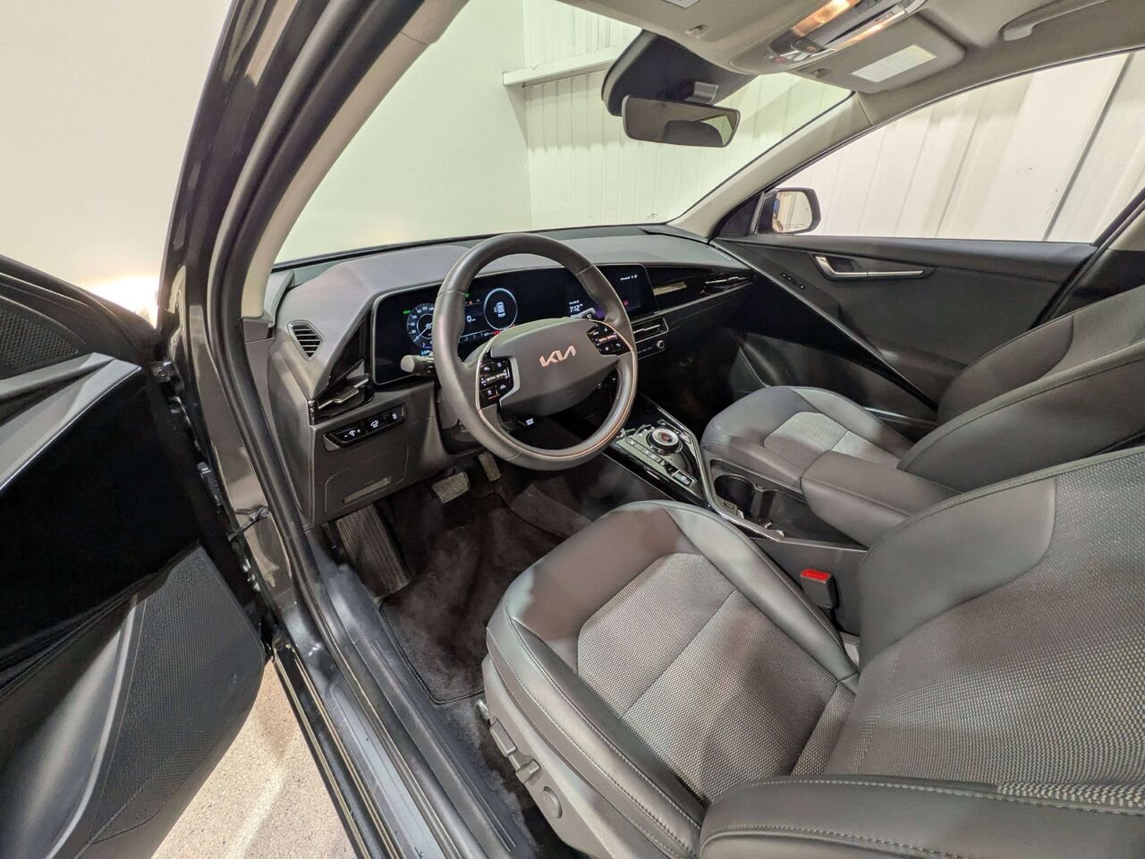 2025 Kia Niro EV Wind FWD Grey Val-David - photo #10