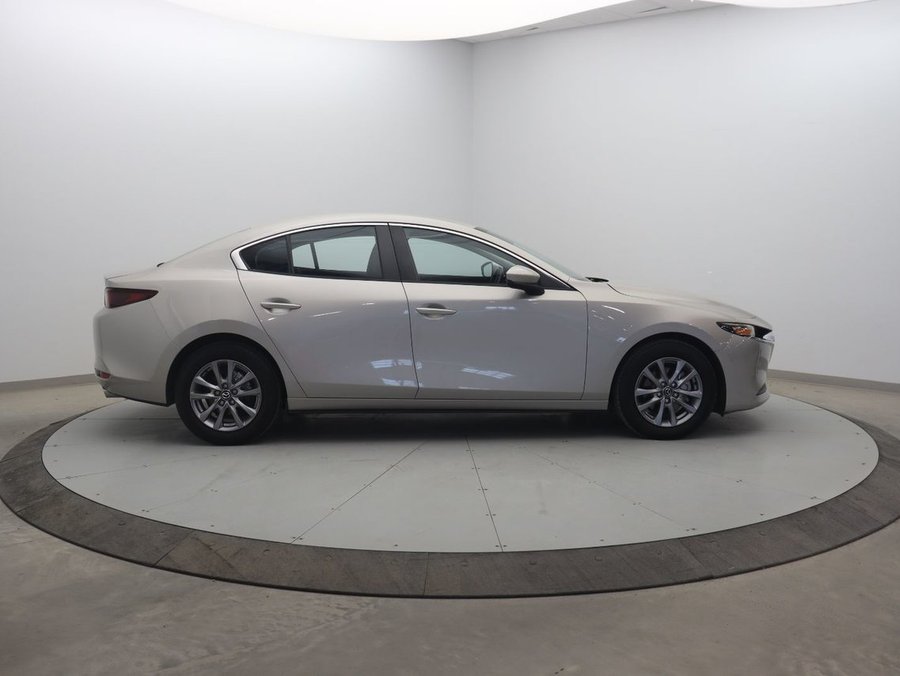 2022 Mazda Mazda3 2022 Grey