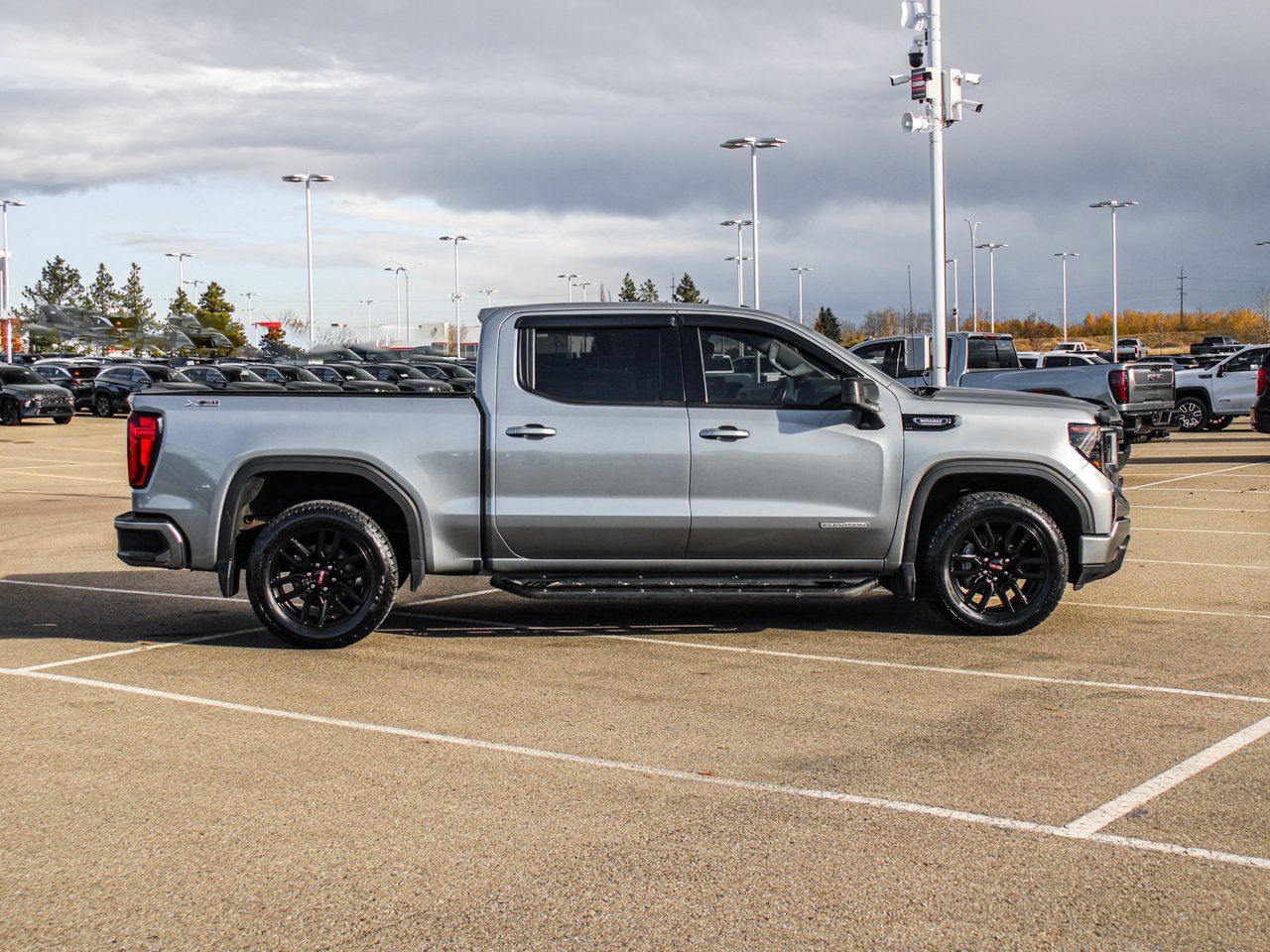 2024 GMC Sierra 1500 4WD Crew Cab 147 Elevation Grey Sherwood Park - photo #9