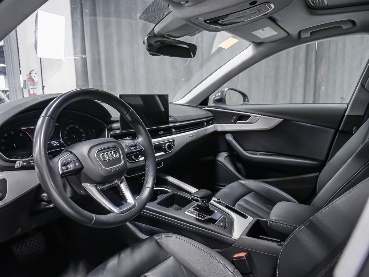 2024 Audi A4 Sedan KONFORT 45 Grey Montreal - photo #1