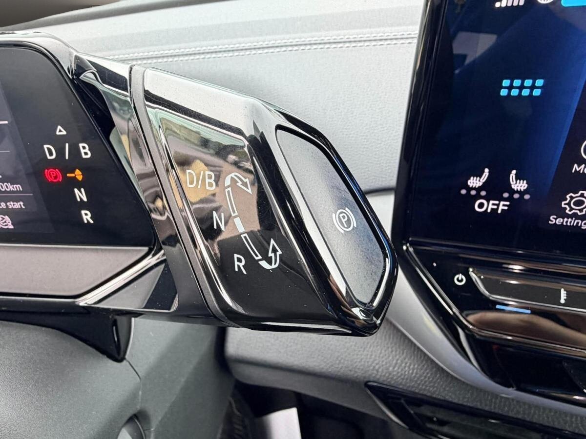 2023 Volkswagen ID.4 White  - photo #20