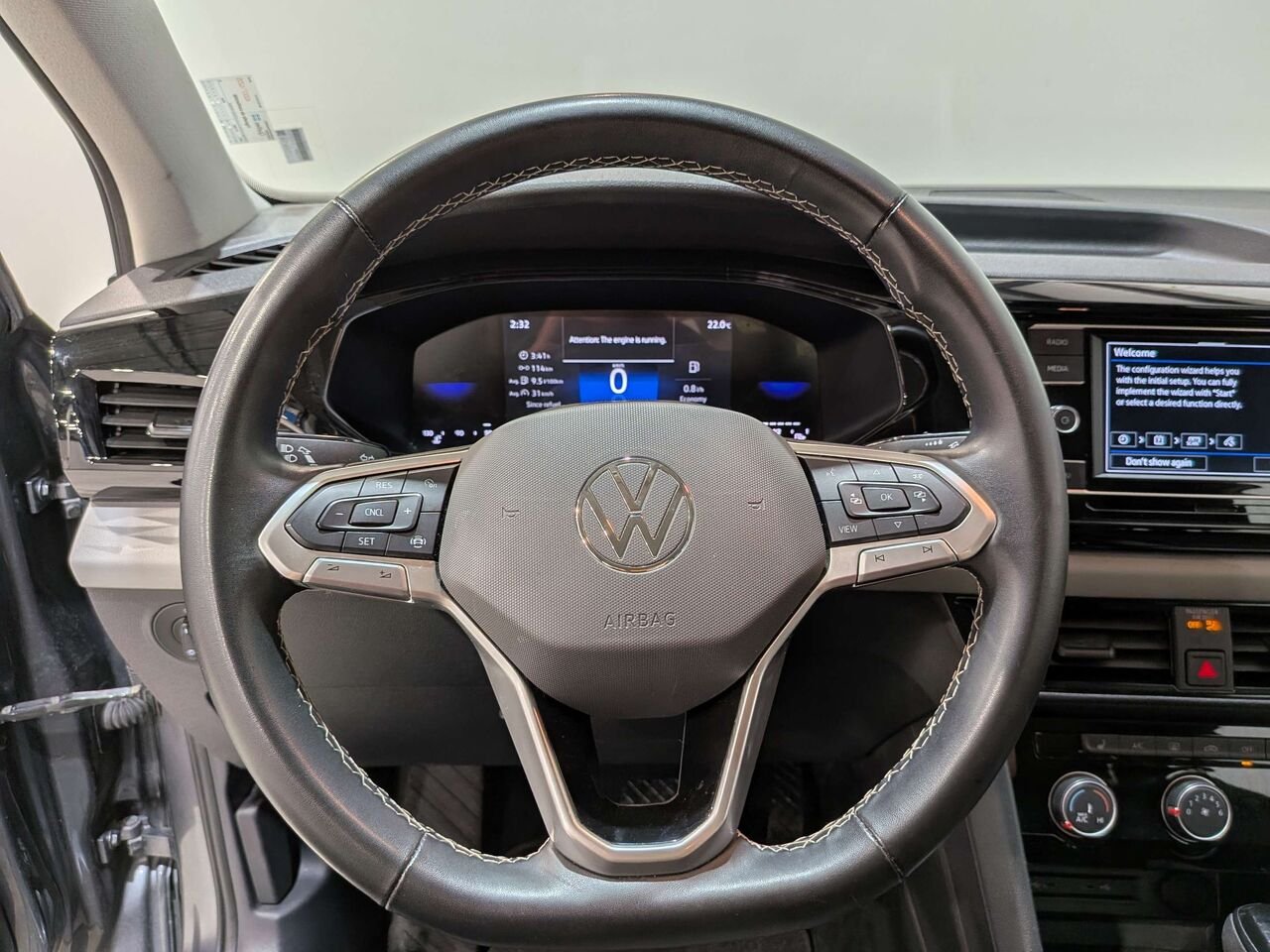 2024 Volkswagen Taos Trendline FWD Grey Val-David - photo #15