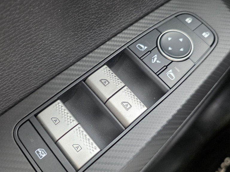 2022 Mitsubishi Outlander SE S-AWC White Mont-Laurier - photo #26